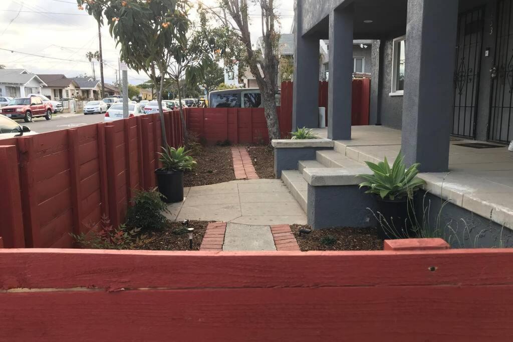 2Bed 1Bath Close To Downtown Lb, La And Oc. Лонг Бийч Екстериор снимка